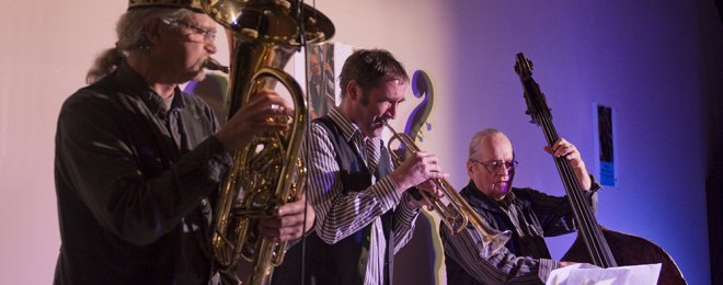 Jazz im Sägewerk, Sepp Grabmaier, Esbjörn Svensson Trio, Steve Wilson, Enrico Rava, Chris Jarrett, Wolfgang Muthspiel, Wolfgang Puschnig, Stefano Bollani, Danilo Rea, Michael Riessler, Saxofour, Shalosh, Andreas Schaerer, Lucas Niggli, Mario Rom, Lukas Kranzlbinder, Jane Monheit, David Liebman, Joesi Prokopetz, Gregor Seberg, Gunkl, Andrea Händler, Raphael Wressnig, Michel Godard, David Helbock, Lorenz Raab, John di Martino, Luciano Biondini,  Fritz Messner, Querschläger, Christoph & Lollo, Renato Borghetti